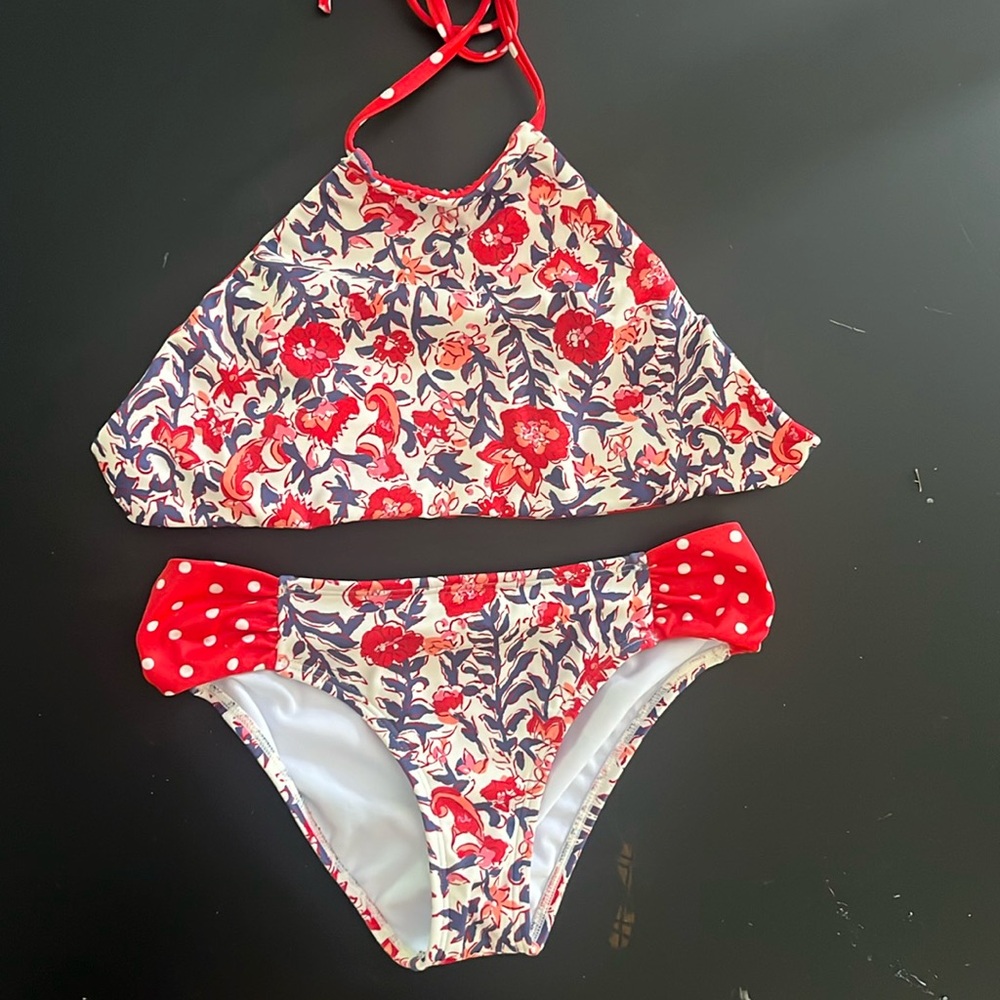 Billabong two-piece swimsuit with reversible halter top